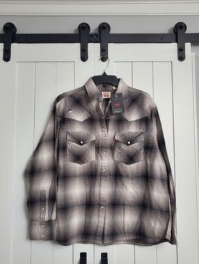 Levi's Women's Dylan Relaxed Oversized Western Shirt. NEW!